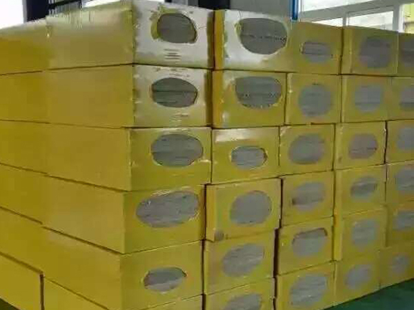 為什么要選擇可靠的巖棉板廠家？